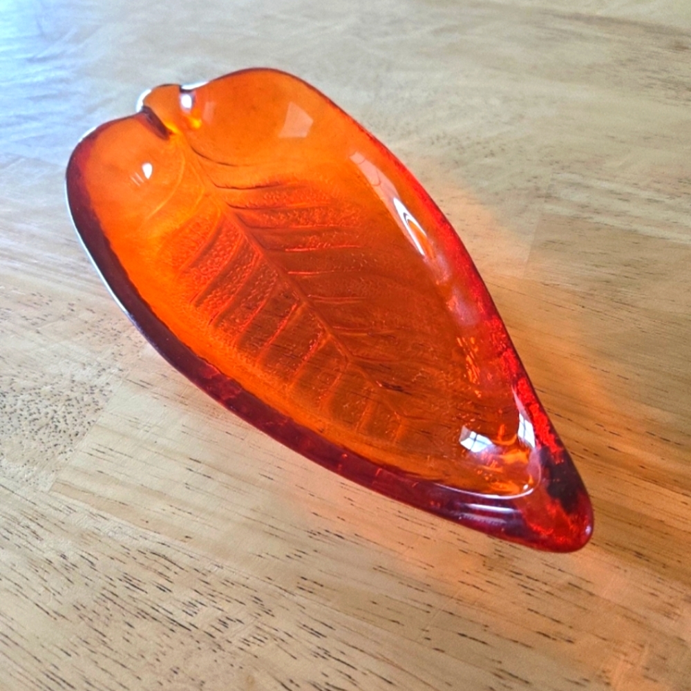 GLASS DECOR PIECE -HEAVY/STURDY ORANGE LEAF SHAPE FALL DECOR